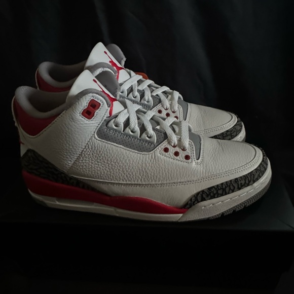Air Jordan 3 Retro - Picture 4 of 7